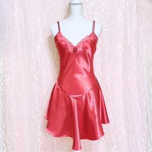 Amelia’s Vintage 1980s Satin Slip Dress – Size Medium, Pale Red, Romantic Dress